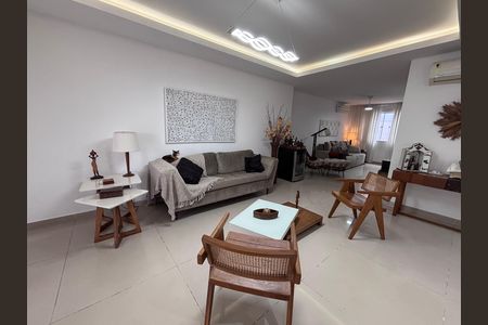 Sala de casa de condomínio à venda com 3 quartos, 269m² em Vargem Grande, Rio de Janeiro