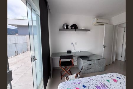 Casa de condomínio à venda com 269m², 3 quartos e 4 vagasQuarto 3