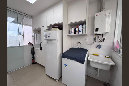 Casa de condomínio à venda com 269m², 3 quartos e 4 vagasÁrea de Serviço