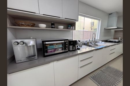 Casa de condomínio à venda com 269m², 3 quartos e 4 vagasCozinha