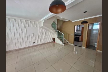 Sala de casa para alugar com 3 quartos, 130m² em Santa Branca, Belo Horizonte
