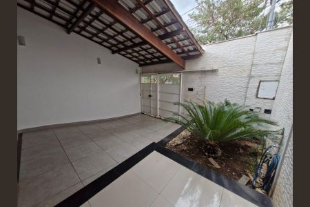 Casa para alugar com 130m², 3 quartos e 1 vaga Casa para alugar com 130m², 3 quartos e 1 vagaGaragem