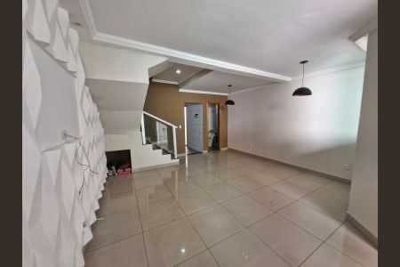 Sala de casa para alugar com 3 quartos, 130m² em Santa Branca, Belo Horizonte