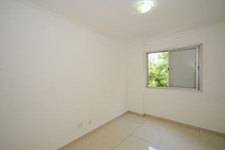 Quarto 1 de apartamento para alugar com 3 quartos, 76m² em Vila Suzana, São Paulo