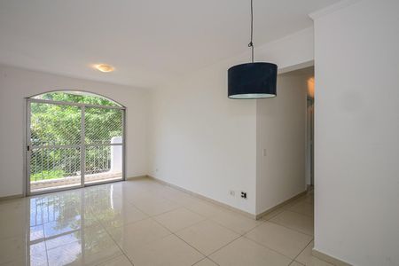 Sala de apartamento para alugar com 3 quartos, 76m² em Vila Suzana, São Paulo
