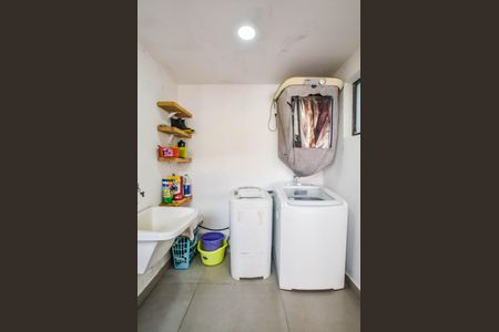 Apartamento à venda com 140m², 2 quartos e 2 vagas Apartamento à venda com 140m², 2 quartos e 2 vagasÁrea de Serviço
