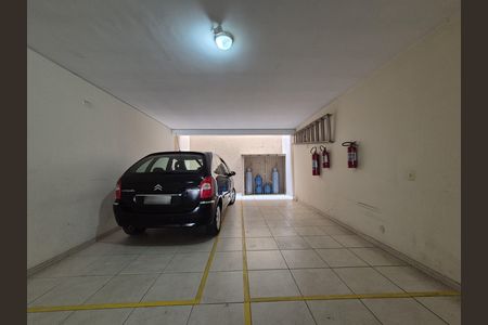 Apartamento à venda com 140m², 2 quartos e 2 vagas Apartamento à venda com 140m², 2 quartos e 2 vagasGaragem
