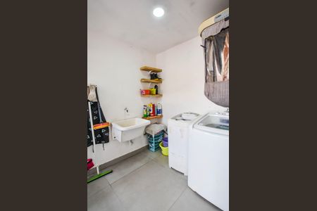 Apartamento à venda com 140m², 2 quartos e 2 vagas Apartamento à venda com 140m², 2 quartos e 2 vagasÁrea de Serviço