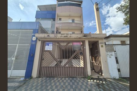Apartamento à venda com 140m², 2 quartos e 2 vagas Apartamento à venda com 140m², 2 quartos e 2 vagasFachada