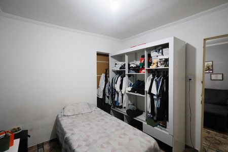 Casa à venda com 114m², 5 quartos e 2 vagasQuarto 4 casa 2