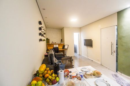 Sala de casa à venda com 2 quartos, 200m² em Vila Sao Luiz (valparaizo), Barueri