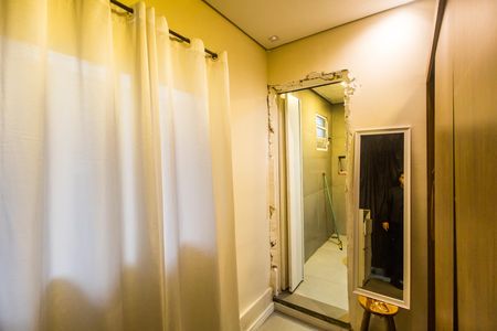 Closet da suíte de casa à venda com 2 quartos, 200m² em Vila Sao Luiz (valparaizo), Barueri