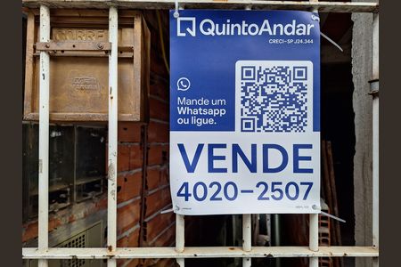 Casa à venda com 200m², 2 quartos e 5 vagasVista da Rua