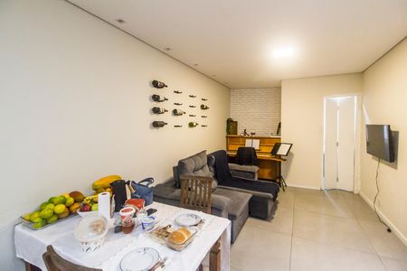 Sala de casa à venda com 2 quartos, 200m² em Vila Sao Luiz (valparaizo), Barueri