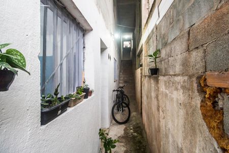 Casa à venda com 200m², 2 quartos e 5 vagasCorredor