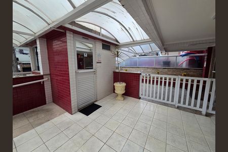 Apartamento para alugar com 75m², 2 quartos e 1 vaga Apartamento para alugar com 75m², 2 quartos e 1 vagaFachada e portaria
