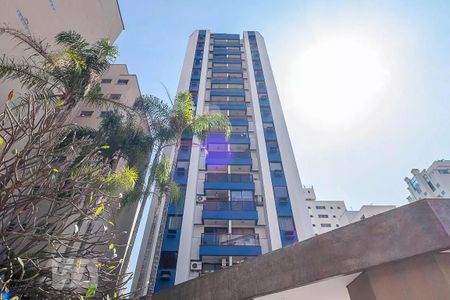 Apartamento para alugar com 40m², 1 quarto e 1 vaga Apartamento para alugar com 40m², 1 quarto e 1 vagaFachada