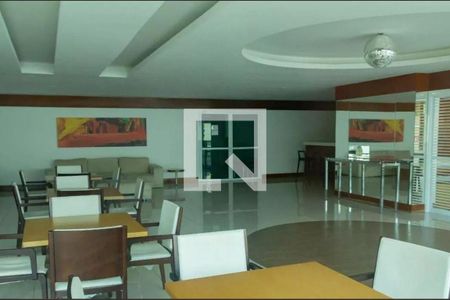 Apartamento à venda com 161m², 2 quartos e 1 vaga Apartamento à venda com 161m², 2 quartos e 1 vagaÁrea Comum