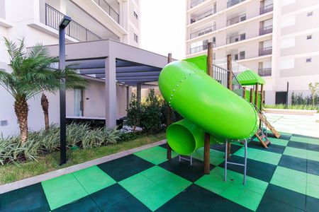 Apartamento à venda com 68m², 2 quartos e 1 vaga Apartamento à venda com 68m², 2 quartos e 1 vagaFachada e portaria