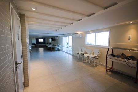 Apartamento para alugar com 50m², 1 quarto e 1 vaga Apartamento para alugar com 50m², 1 quarto e 1 vagaÁrea comum - Salão de festas