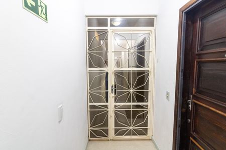 Apartamento à venda com 70m², 2 quartos e sem vaga Apartamento à venda com 70m², 2 quartos e sem vagaEntrada