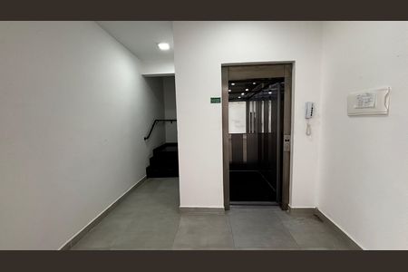 Apartamento para alugar com 78m², 2 quartos e 1 vaga Apartamento para alugar com 78m², 2 quartos e 1 vagaElevador