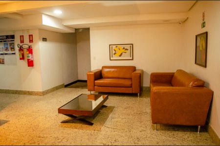 Apartamento para alugar com 68m², 2 quartos e 1 vaga