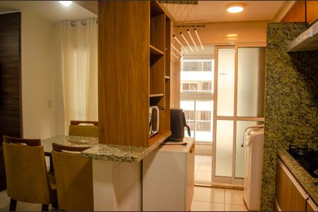 Apartamento para alugar com 68m², 2 quartos e 1 vaga