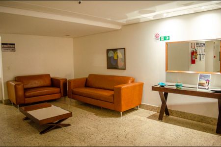Apartamento para alugar com 68m², 2 quartos e 1 vaga