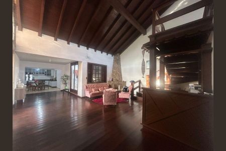 Casa para alugar com 380m², 4 quartos e 4 vagasSala 1