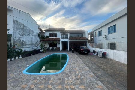 Casa para alugar com 380m², 4 quartos e 4 vagasÁrea externa