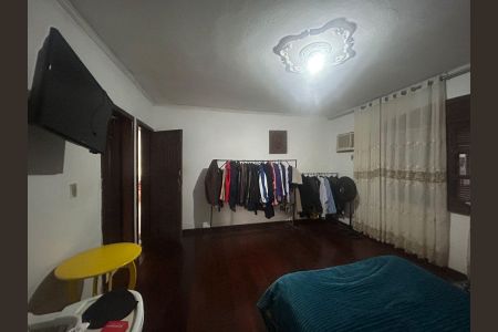 Casa para alugar com 380m², 4 quartos e 4 vagasSuite