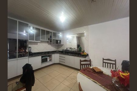 Casa para alugar com 380m², 4 quartos e 4 vagasCozinha