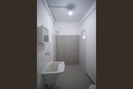 Banheiro de kitnet/studio para alugar com 1 quarto, 18m² em Vila Castilho, Votorantim