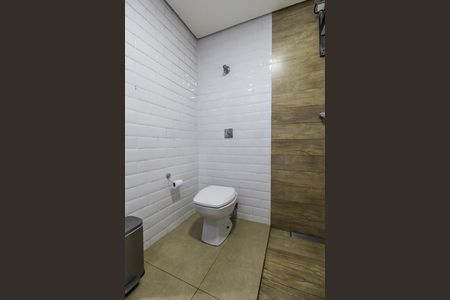 Casa para alugar com 100m², 2 quartos e 2 vagasBanheiro