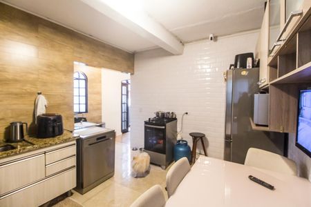 Casa para alugar com 100m², 2 quartos e 2 vagasÁrea de Serviço