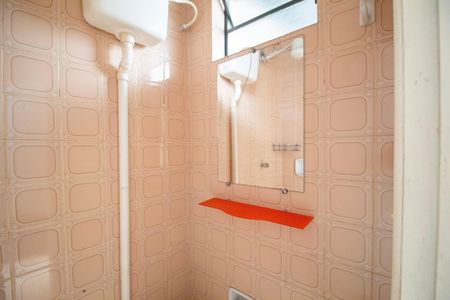 Casa de condomínio para alugar com 102m², 2 quartos e 1 vaga Casa de condomínio para alugar com 102m², 2 quartos e 1 vagaBanheiro de Serviço