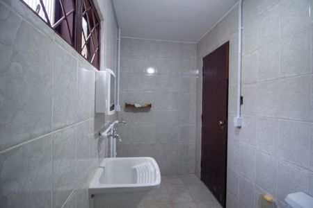 Studio para alugar com 21m², 1 quarto e sem vaga Studio para alugar com 21m², 1 quarto e sem vagaBanheiro