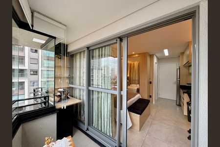 Studio à venda com 25m², 1 quarto e sem vaga Studio à venda com 25m², 1 quarto e sem vagaSacada