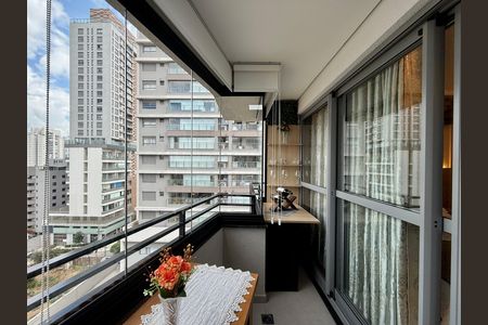 Studio à venda com 25m², 1 quarto e sem vaga Studio à venda com 25m², 1 quarto e sem vagaSacada