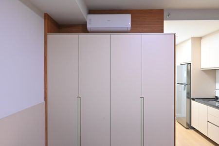 Studio para alugar com 32m², 1 quarto e sem vaga Studio para alugar com 32m², 1 quarto e sem vagaSala