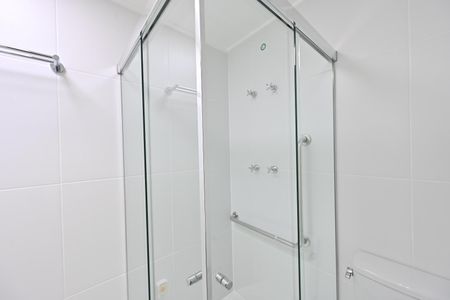 Studio para alugar com 32m², 1 quarto e sem vaga Studio para alugar com 32m², 1 quarto e sem vagaBanheiro Social