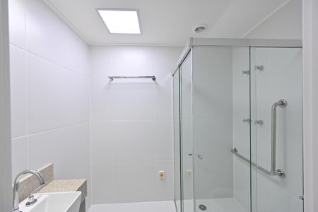 Studio para alugar com 32m², 1 quarto e sem vaga Studio para alugar com 32m², 1 quarto e sem vagaBanheiro Social