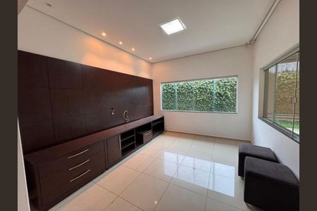 Sala de casa para alugar com 4 quartos, 280m² em Jardim Karaíba, Uberlândia