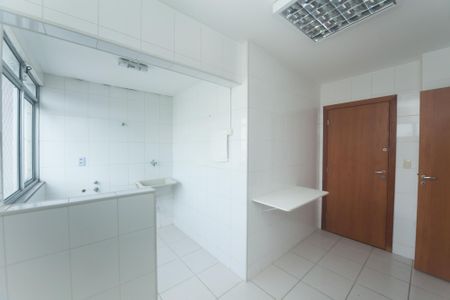 Apartamento para alugar com 172m², 3 quartos e 3 vagasCozinha