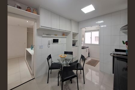Apartamento para alugar com 89m², 2 quartos e 2 vagas Apartamento para alugar com 89m², 2 quartos e 2 vagasCozinha