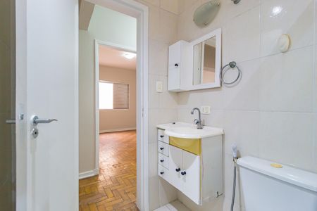Apartamento para alugar com 80m², 3 quartos e sem vaga Apartamento para alugar com 80m², 3 quartos e sem vagaBanheiro 1