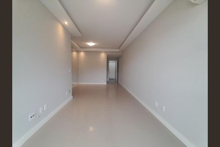 Sala de apartamento para alugar com 3 quartos, 86m² em Freguesia (Jacarepaguá), Rio de Janeiro