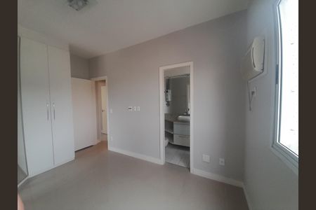 Quarto de apartamento para alugar com 3 quartos, 86m² em Freguesia (Jacarepaguá), Rio de Janeiro