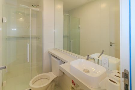 Apartamento para alugar com 32m², 2 quartos e sem vaga Apartamento para alugar com 32m², 2 quartos e sem vagaBanheiro